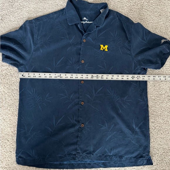 Tommy Bahama Navy Silk Tropical Button Down Shirt Michigan M Logo XL - Picture 7 of 8